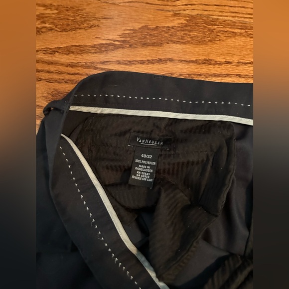 Men’s Van Huesen Black Dress Pants - 40/42 - Picture 2 of 2